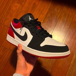 Jordan 1 Low Black Toe